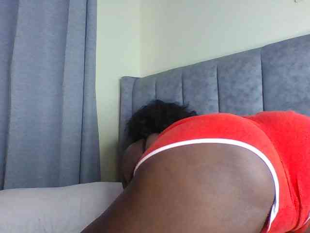 Sexymaya22 webcam