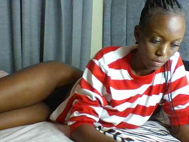Sexymaya22 webcam
