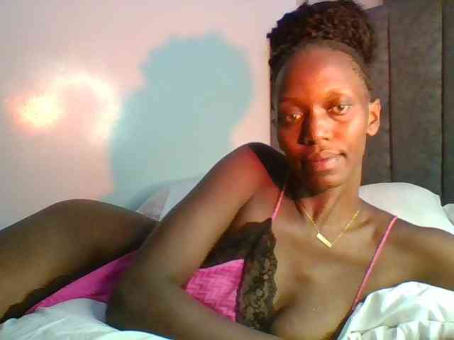 Sexymaya22 Live Webcam on BongaCams