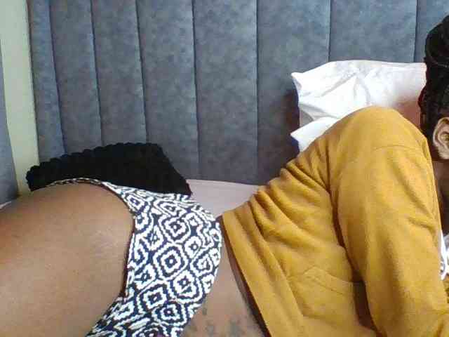 Sexymaya22 webcam