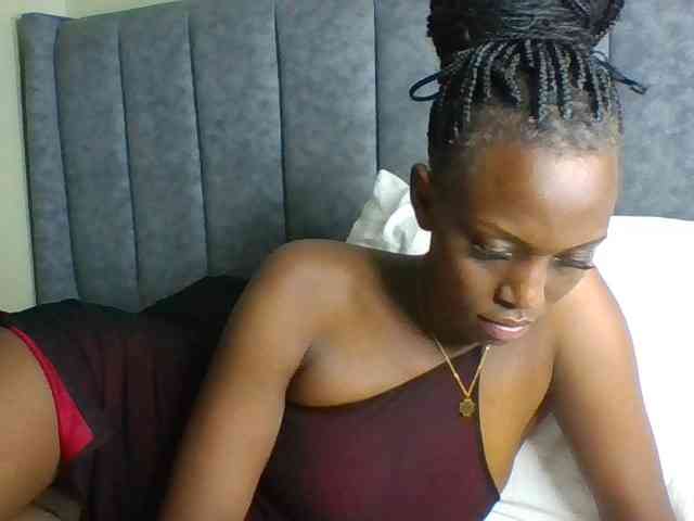 Sexymaya22 webcam