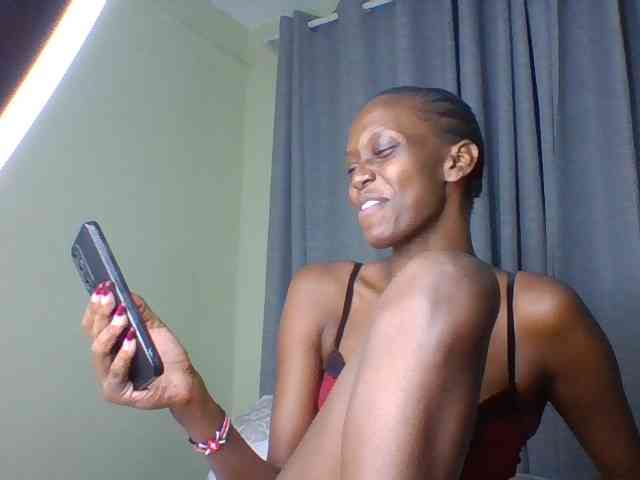 Sexymaya22 webcam