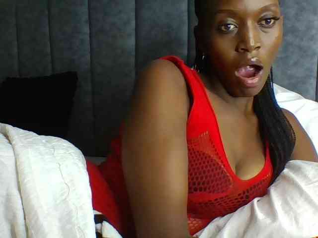 Sexymaya22 webcam