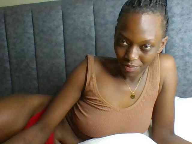 Sexymaya22 webcam