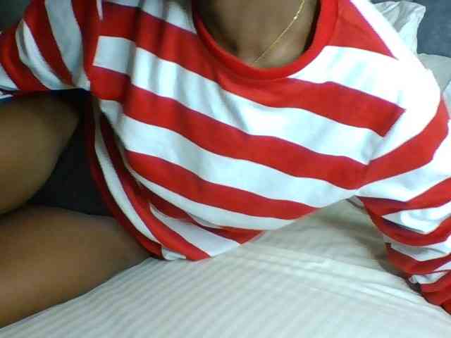 Sexymaya22 webcam