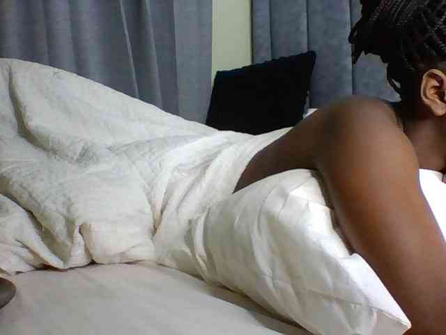 Sexymaya22 webcam