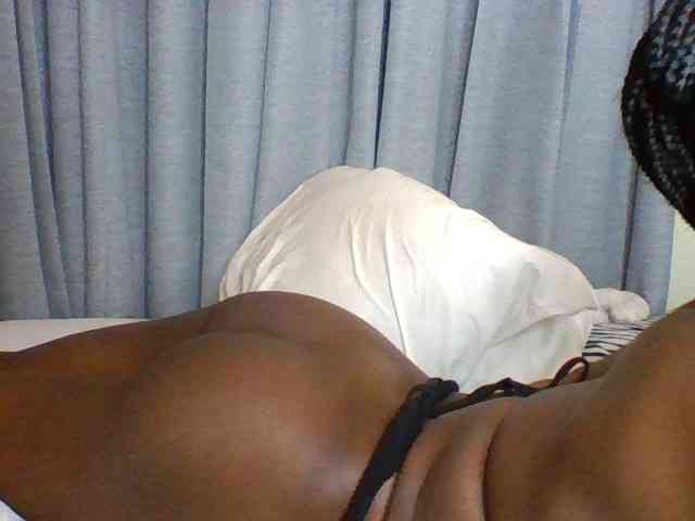 Sexymaya22 webcam