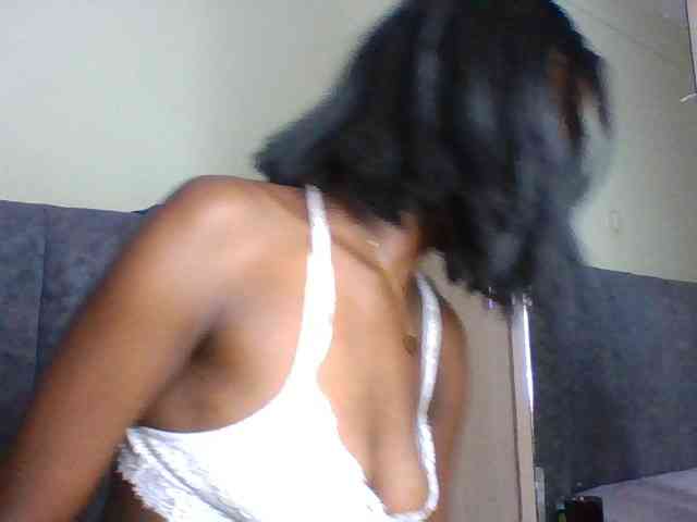 Sexymaya22 webcam
