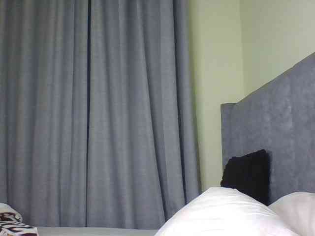Sexymaya22 webcam