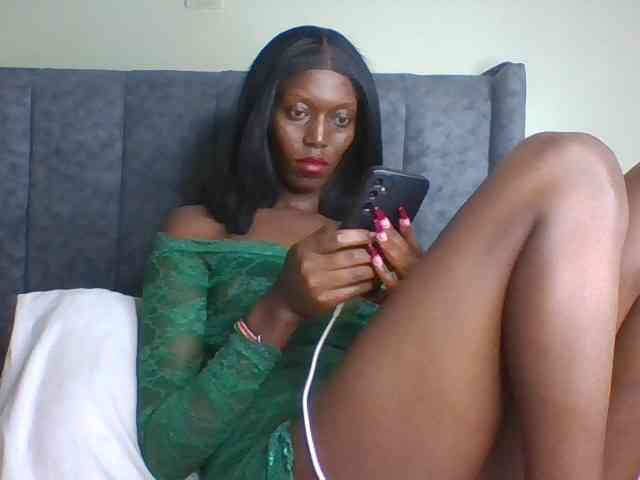 Sexymaya22 webcam