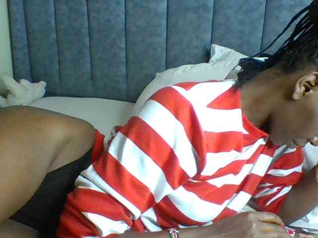 Sexymaya22 webcam
