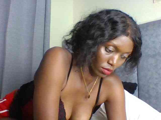 Sexymaya22 webcam