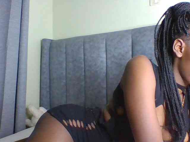 Sexymaya22 webcam