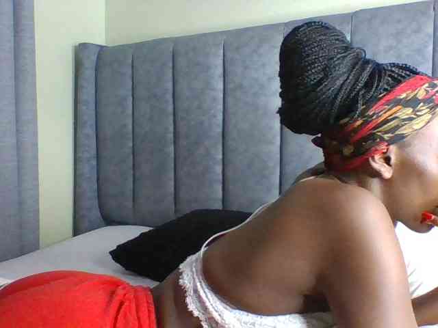 Sexymaya22 webcam