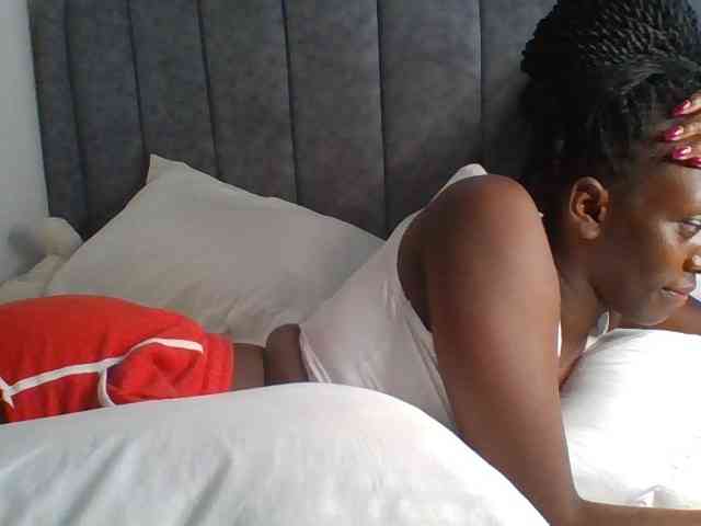 Sexymaya22 webcam