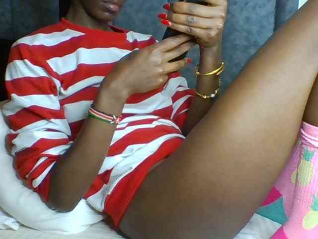 Sexymaya22 webcam