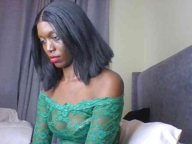 Sexymaya22 webcam