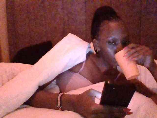 Sexymaya22 webcam