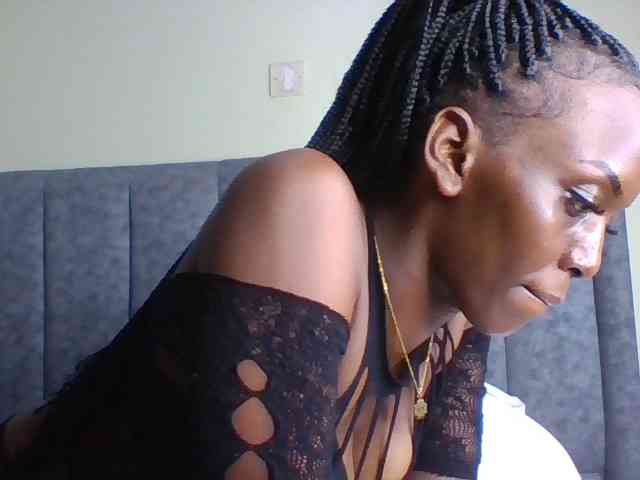 Sexymaya22 webcam