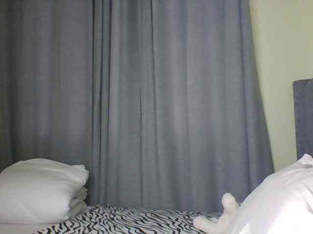 Sexymaya22 webcam
