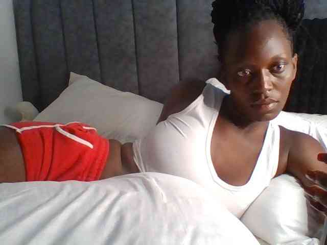 Sexymaya22 webcam