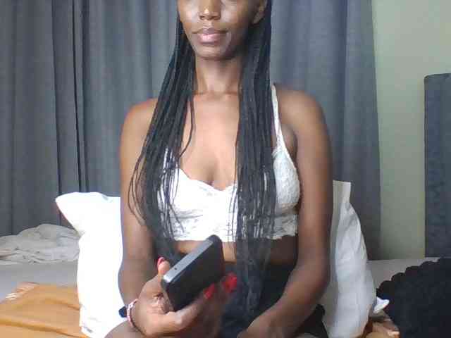 Sexymaya22 webcam