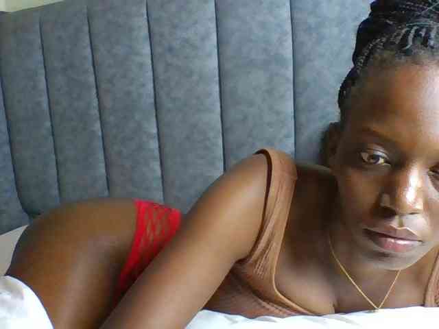 Sexymaya22 webcam