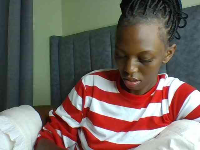 Sexymaya22 webcam