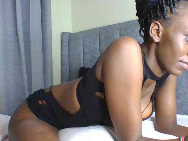 Sexymaya22 webcam