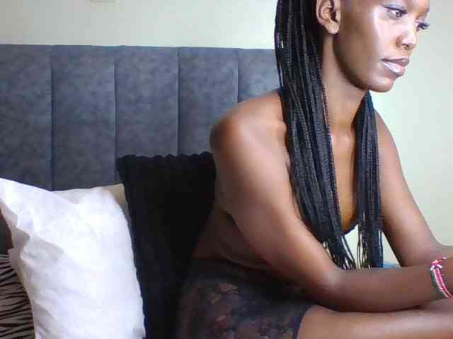 Sexymaya22 webcam