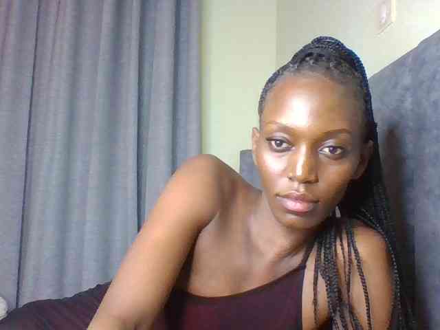 Sexymaya22 webcam