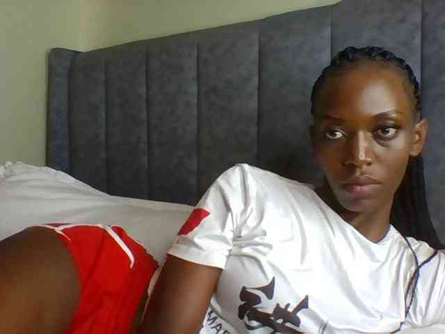 Sexymaya22 webcam
