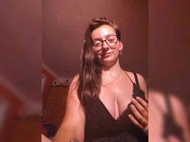 TessaBlack1 webcam
