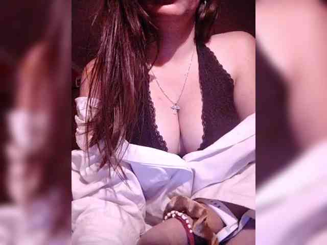 TessaBlack1 webcam