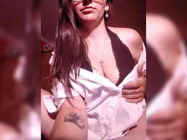 TessaBlack1 webcam