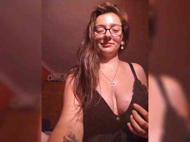 TessaBlack1 webcam