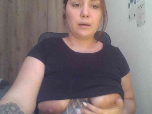 Amelia11 webcam
