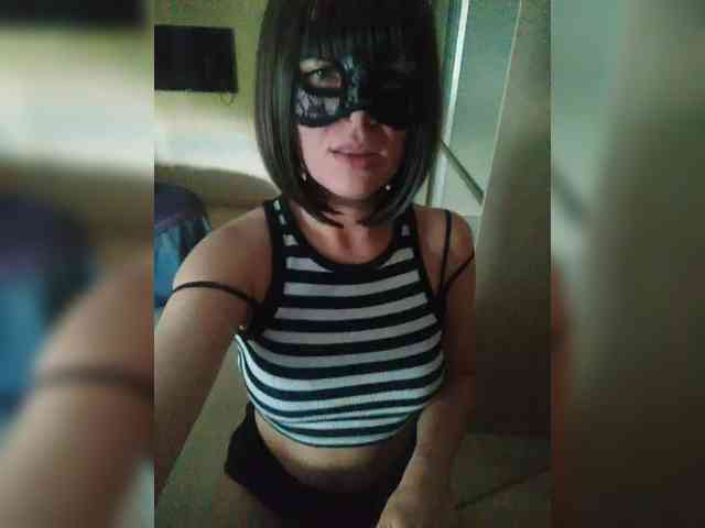 free live cam chat CandyLady14