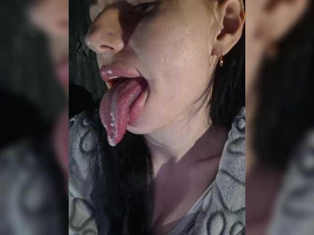 Kelseyy's BongaCams show and profile