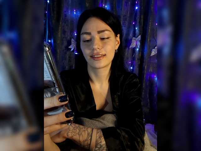 Kelseyy's BongaCams show and profile