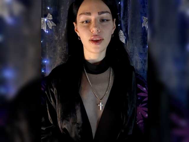 Kelseyy's BongaCams show and profile