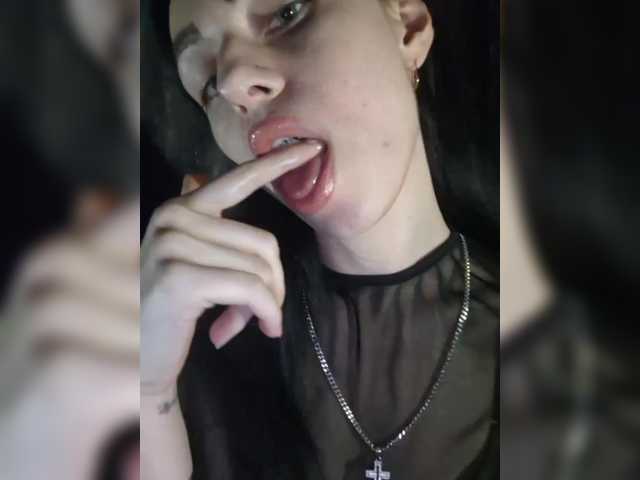 Kelseyy from BongaCams