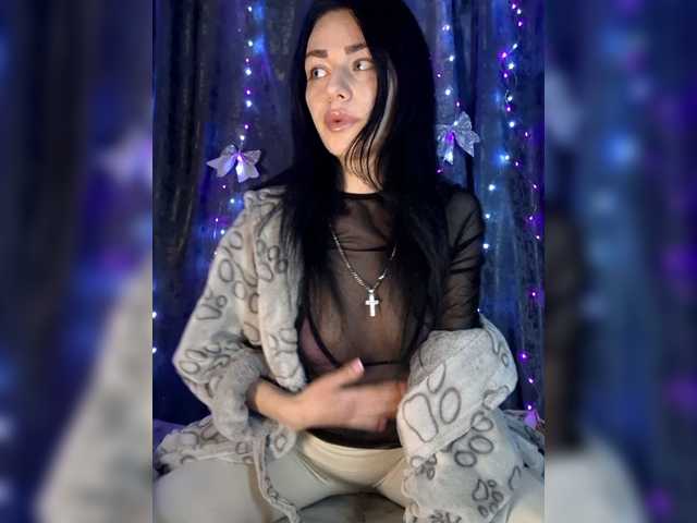 Kelseyy's BongaCams show and profile