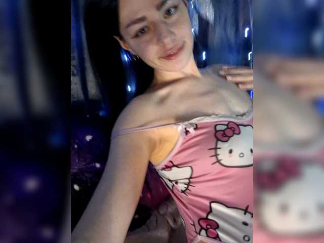 Kelseyy's BongaCams show and profile