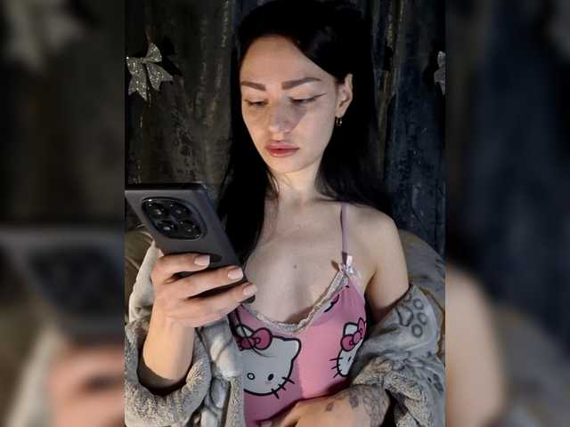 Kelseyy's BongaCams show and profile