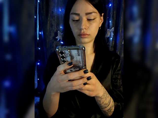 Kelseyy's BongaCams show and profile