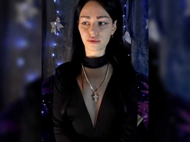 Kelseyy's BongaCams show and profile