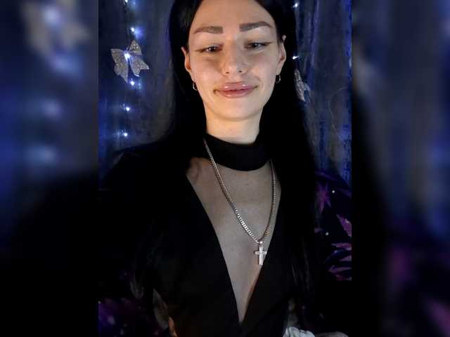 Kelseyy's BongaCams show and profile