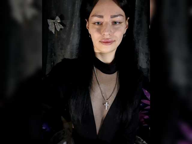 Kelseyy's BongaCams show and profile