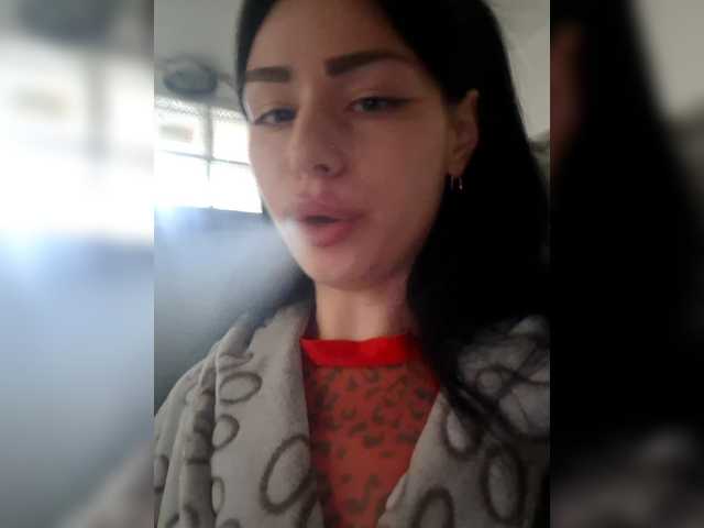 Kelseyy's BongaCams show and profile